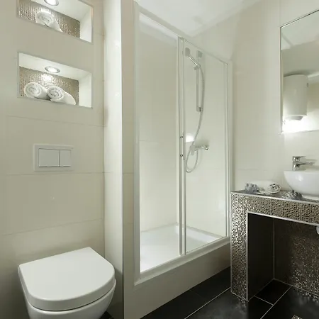Teatrin Guest house 4*