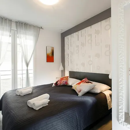 Teatrin Guest house 4*