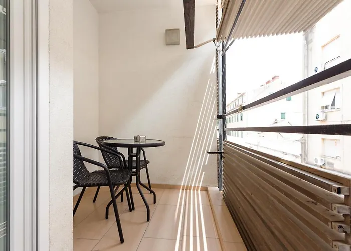 Guest house Teatrin 4*