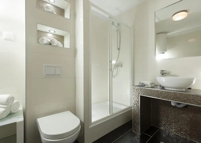 Teatrin Guest house 4*